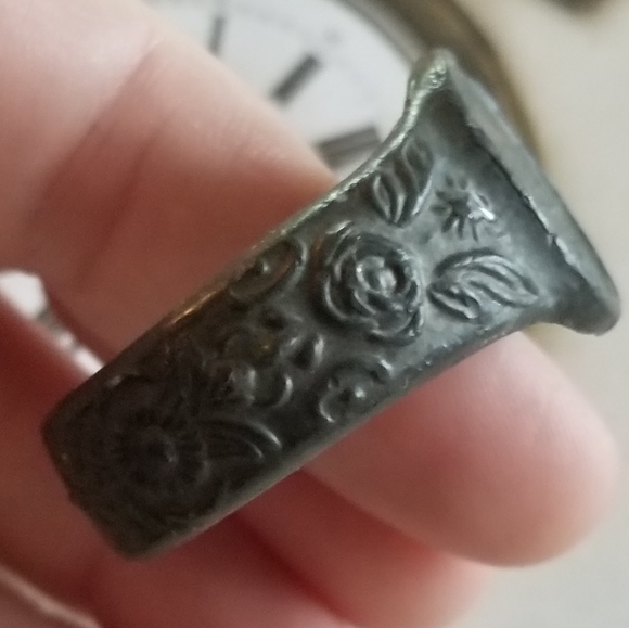 Relisted -Vintage 1930s Circus Sideshow Worlds Tallest Couple Novelty ring - Picture 5 of 11